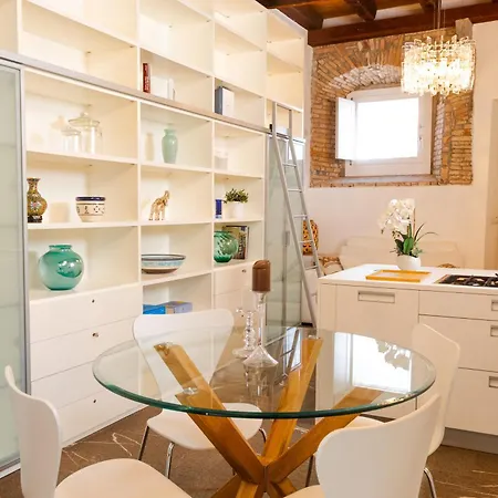 Apartment In Pieno Centro Storico Con Parcheggio! *